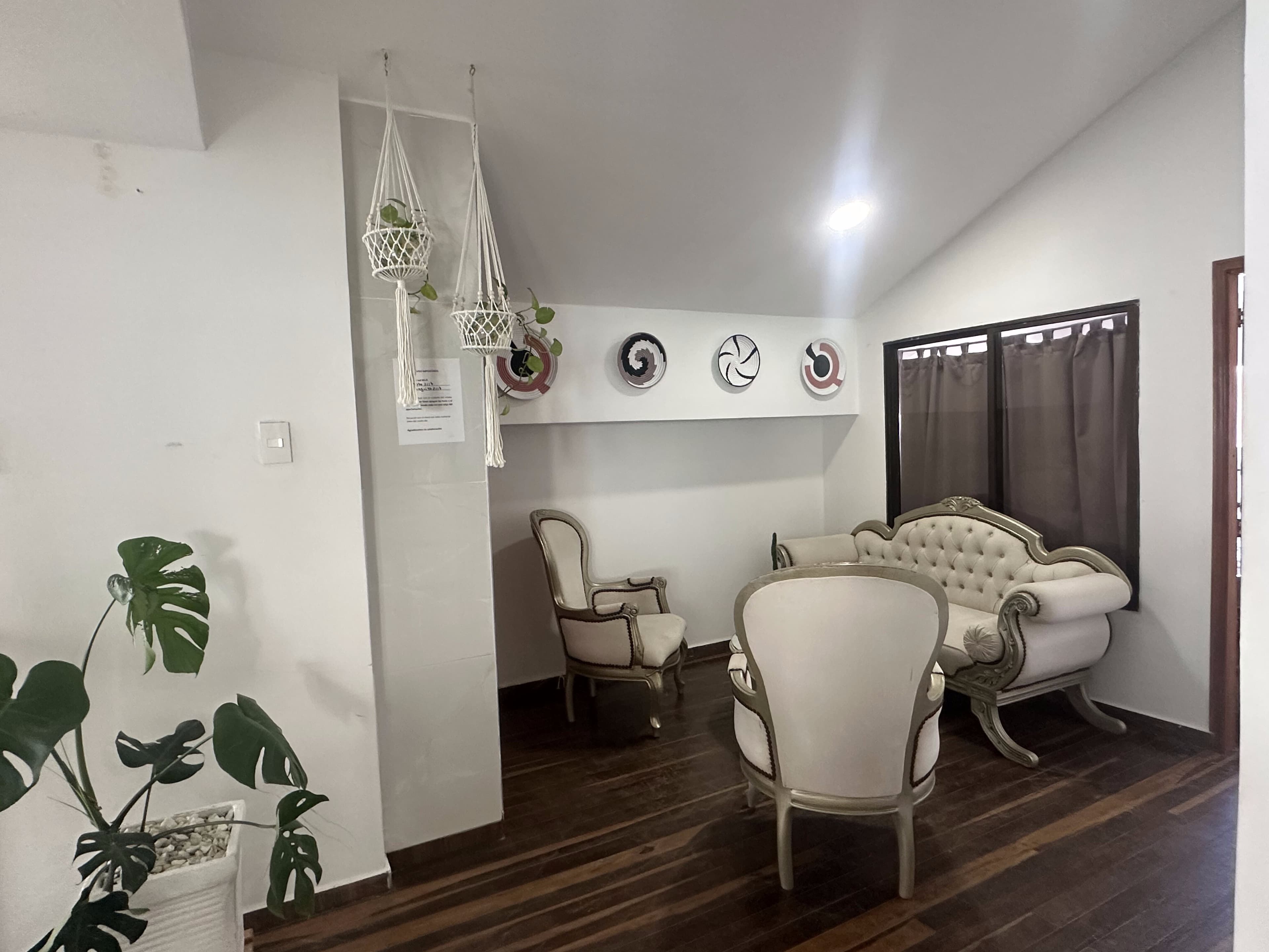 Zafiro sitting area
